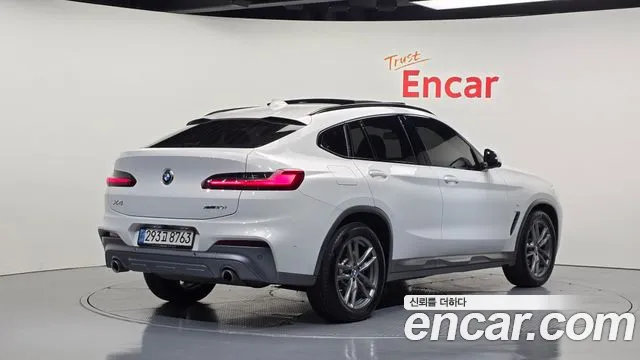 BMW X4 2020 thumb 2