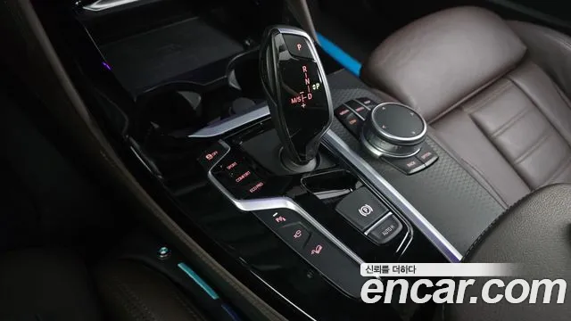BMW X4 2020 thumb 9