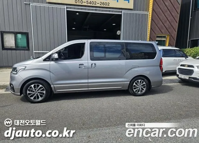 Hyundai Starex 2019 thumb 2