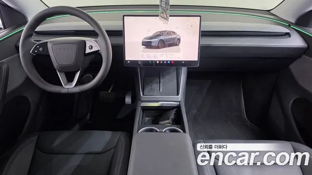 Tesla Model Y 2025 thumb 7