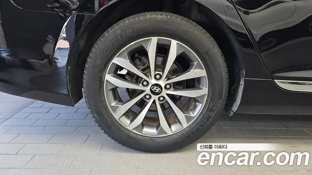 Hyundai Grandeur 2012 thumb 5