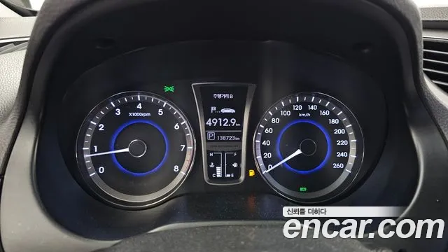 Hyundai Grandeur 2012 thumb 8