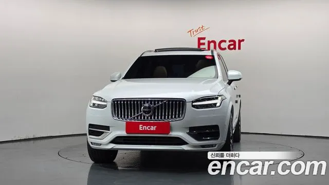 Volvo XC90 2020 thumb 3