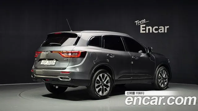 Renault-KoreaSamsung Koleos 2017 thumb 2