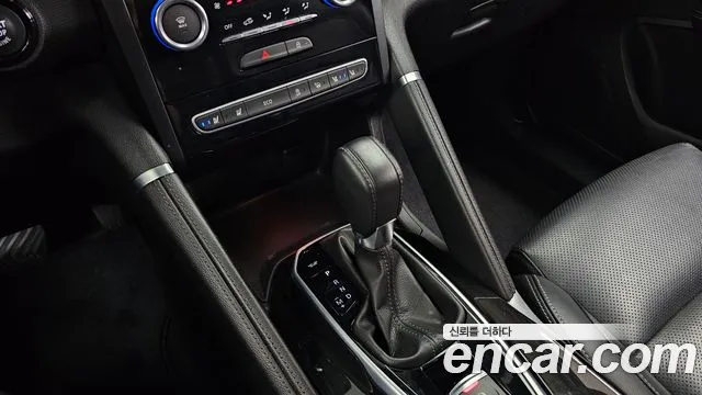 Renault-KoreaSamsung Koleos 2017 thumb 9