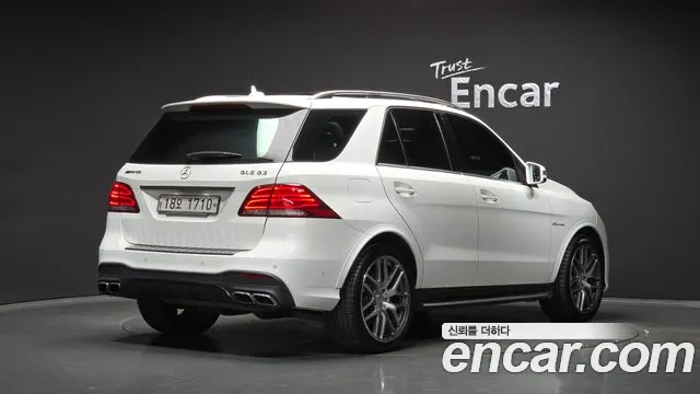 Mercedes-Benz GLE 2016 thumb 2