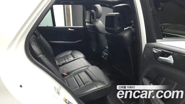 Mercedes-Benz GLE 2016 thumb 12