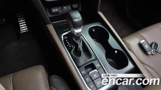 Hyundai Santa Fe 2018 thumb 8