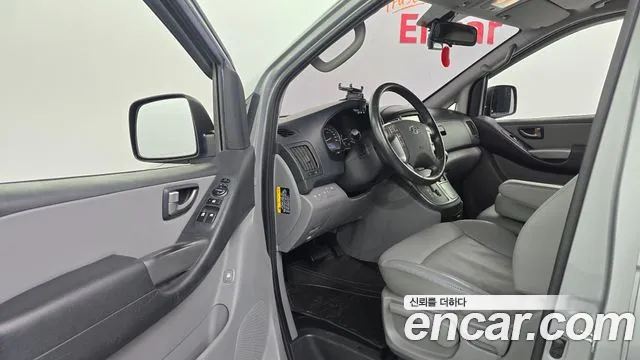 Hyundai Starex 2019 thumb 10