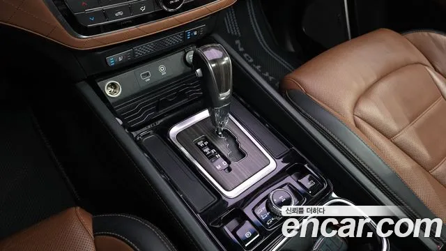 KG_Mobility_Ssangyong Rexton 2017 thumb 9