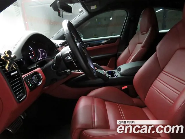 Porsche Cayenne 2023 thumb 5