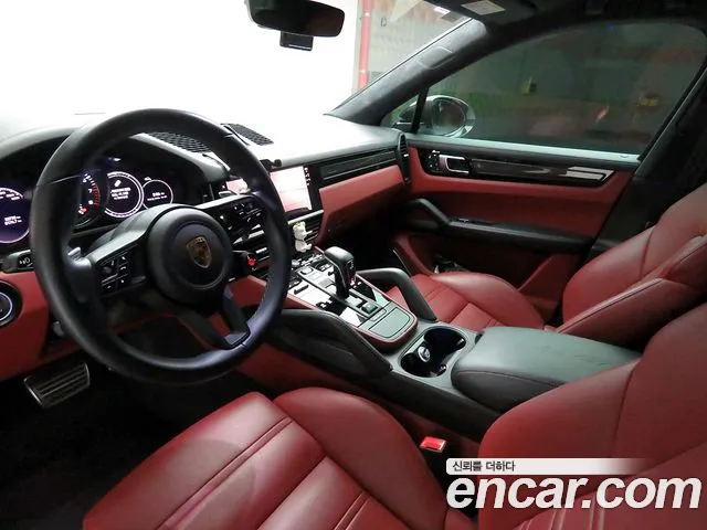 Porsche Cayenne 2023 thumb 7