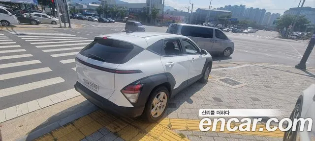 Hyundai Kona 2023 thumb 2