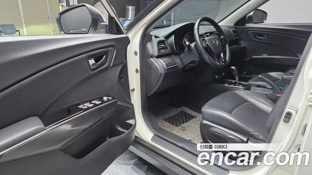 KG_Mobility_Ssangyong TIBOLI 2016 thumb 10
