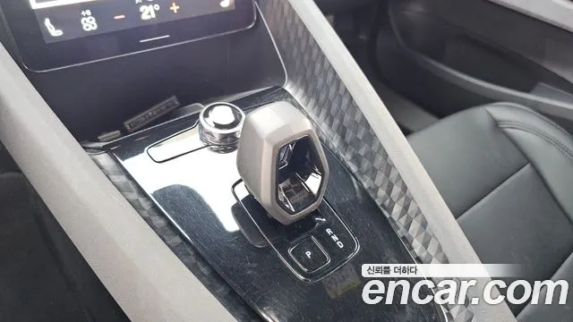 Polestar 2 2022 thumb 9