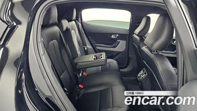 Polestar 2 2022 thumb 12