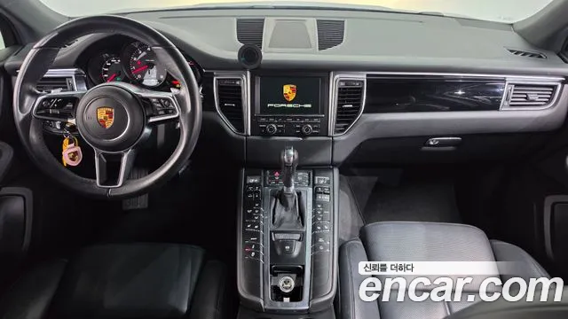 Porsche Macan 2014 thumb 7