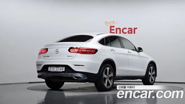Mercedes-Benz GLC 2019 thumb 2
