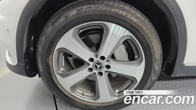Mercedes-Benz GLC 2019 thumb 5