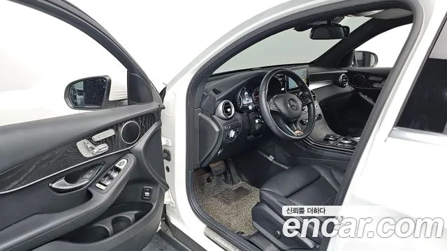 Mercedes-Benz GLC 2019 thumb 10