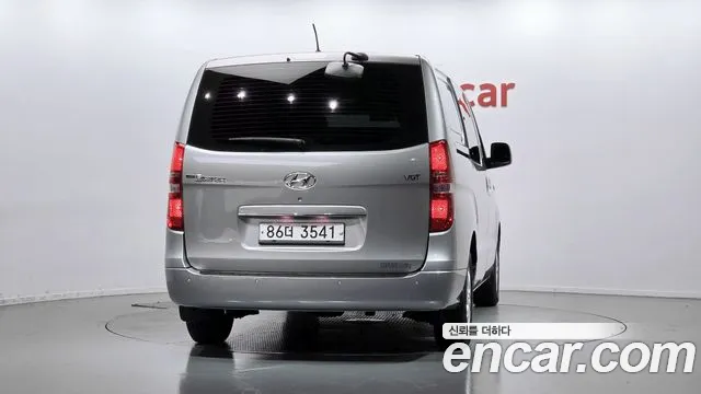 Hyundai Starex 2015 thumb 4