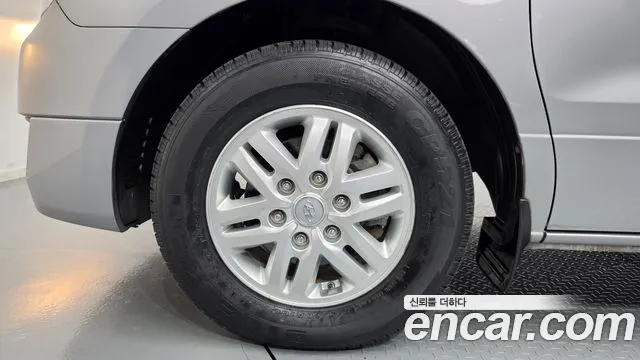 Hyundai Starex 2015 thumb 5