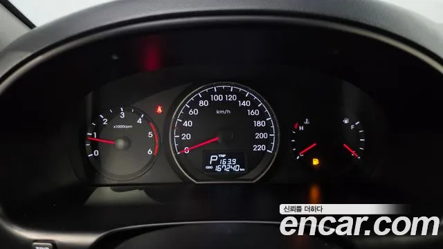 Hyundai Starex 2015 thumb 8