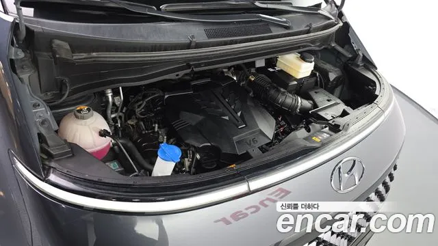 Hyundai Staria 2022 thumb 6