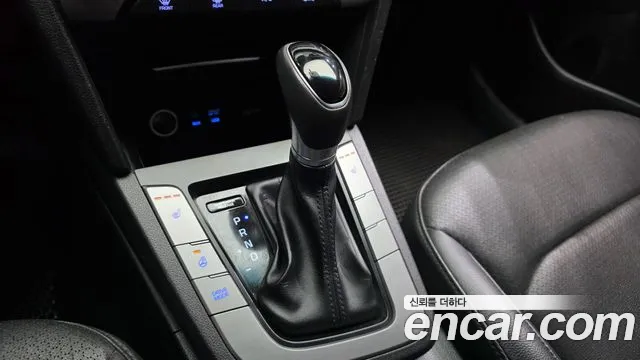 Hyundai Avante 2015 thumb 9