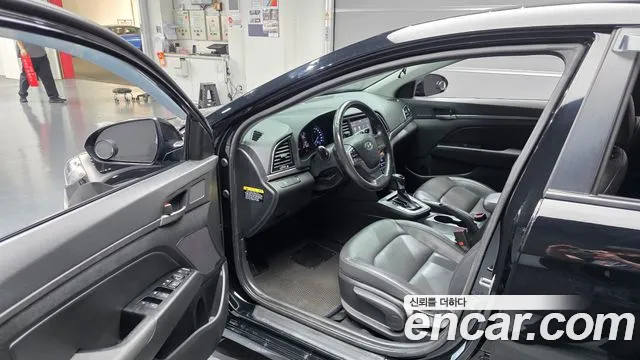 Hyundai Avante 2015 thumb 10