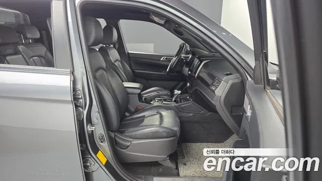 KG_Mobility_Ssangyong Rexton 2022 thumb 11