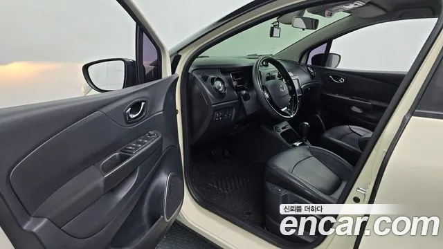 Renault-KoreaSamsung Captur 2016 thumb 10