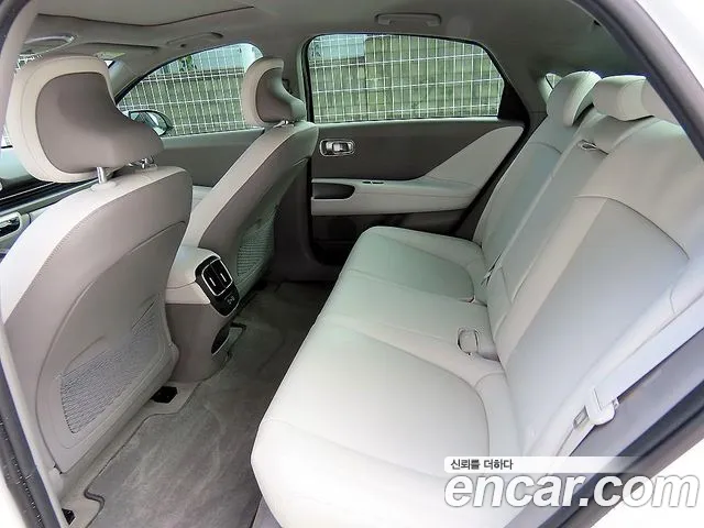 Hyundai IONIQ 6 2022 thumb 6
