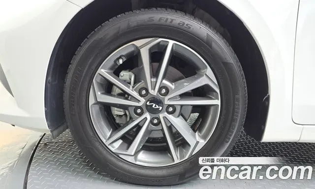 Kia K3 2022 thumb 5