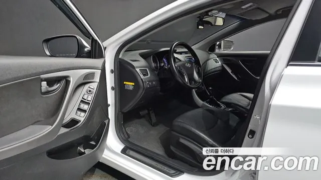 Hyundai Avante 2014 thumb 10