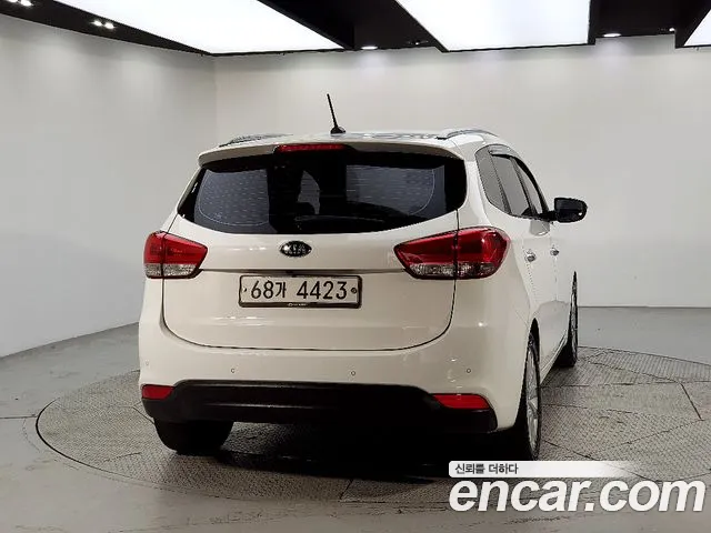 Kia Carens 2013 thumb 3