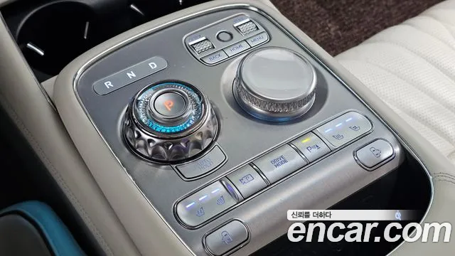 Genesis G90 2022 thumb 9