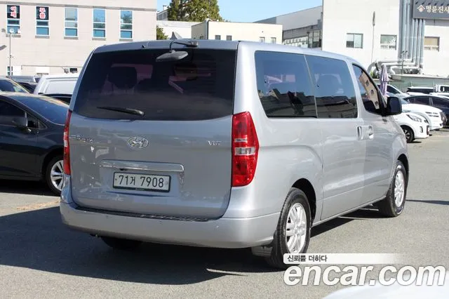 Hyundai Starex 2016 thumb 4