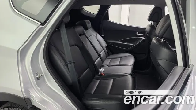 Hyundai Santa Fe 2015 thumb 11