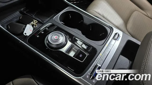 Kia Carnival 2024 thumb 9