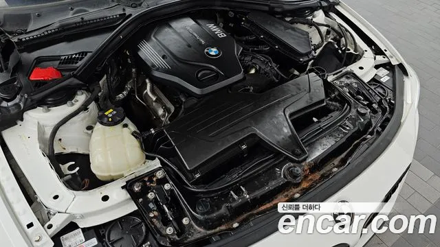 BMW 4-Series 2016 thumb 6