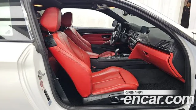 BMW 4-Series 2016 thumb 11