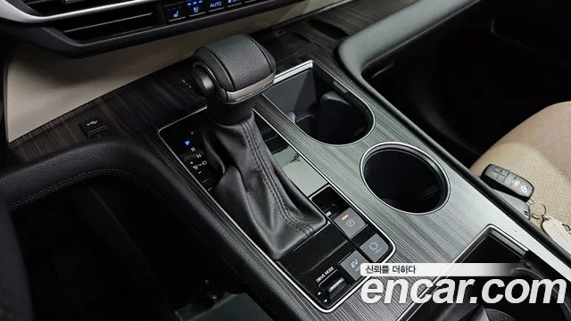 Toyota Sienna 2024 thumb 8