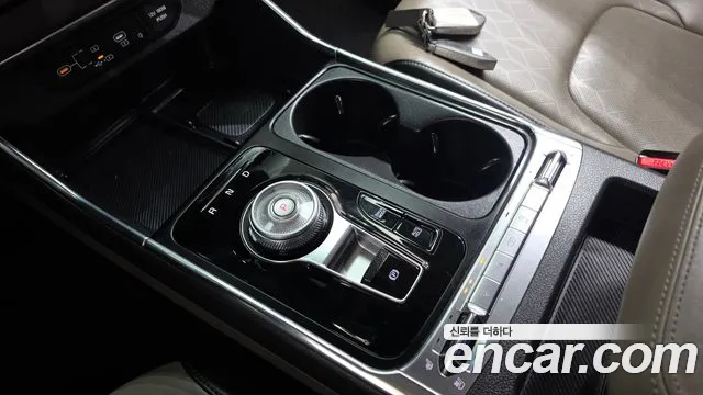 Kia Carnival 2023 thumb 9