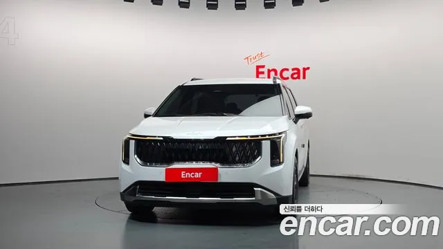 Kia Carnival 2023 thumb 3