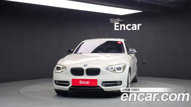 BMW 1-Series 2015 thumb 3