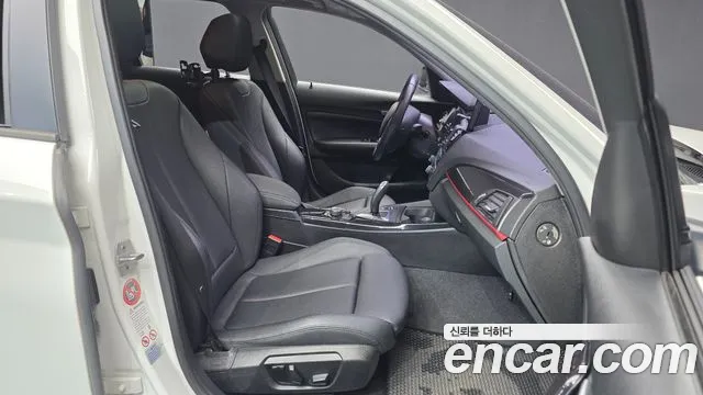 BMW 1-Series 2015 thumb 11