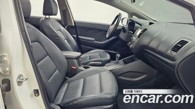 Kia K3 2014 thumb 11
