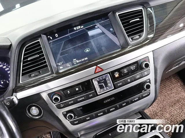 Genesis G80 2019 thumb 7