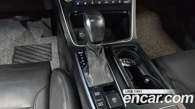 Hyundai Grandeur 2017 thumb 9